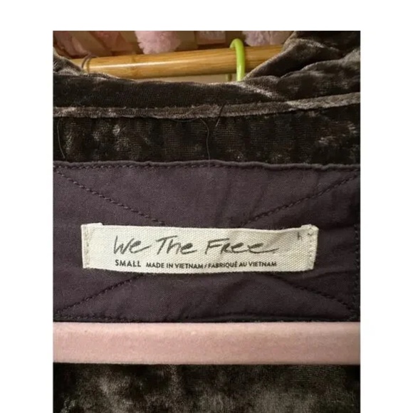 We The Free People Marianne Velvet Top Midnight Brown Medium - Picture 6 of 6